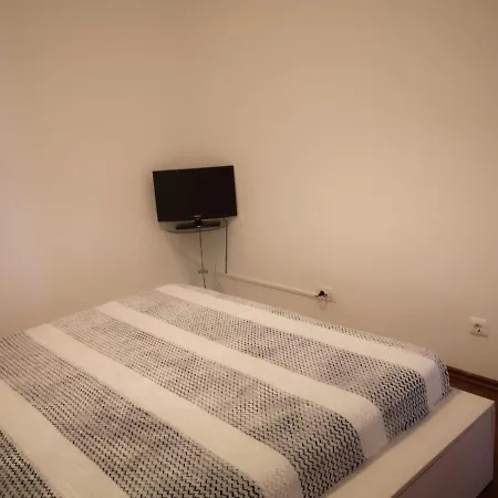 Sunshine Apartament, 2 Rooms Apartment *